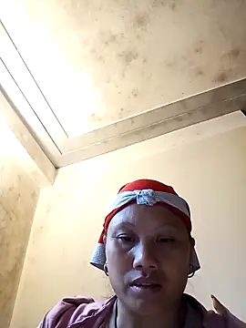 Snapshot of Bibilenu chatting on 10/21/25, 12:11 Bibilenu online show from 10/21/25, 12:11