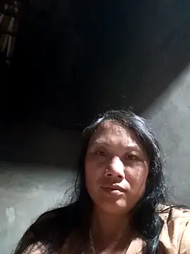 Snapshot of Bibilenu chatting on 10/24/25, 12:45 Bibilenu online show from 10/24/25, 12:45