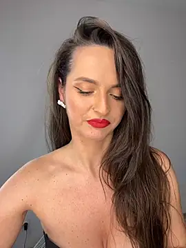 Snapshot of BarbaraXoXoX chatting on 11/08/25, 01:22 BarbaraXoXoX online show from 11/08/25, 01:22