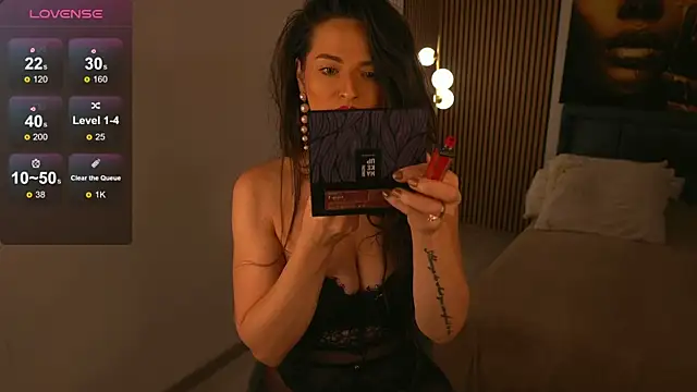 Snapshot of BarbaraXoXoX chatting on 11/18/25, 05:34 BarbaraXoXoX online show from 11/18/25, 05:34