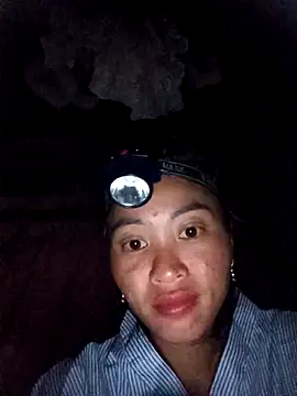 Snapshot of Phuongphuongg chatting on 10/07/25, 01:41 Phuongphuongg online show from 10/07/25, 01:41