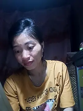 Snapshot of Phuongphuongg chatting on 10/08/25, 03:09 Phuongphuongg online show from 10/08/25, 03:09