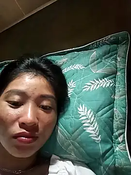 Snapshot of Phuongphuongg chatting on 10/19/25, 01:01 Phuongphuongg online show from 10/19/25, 01:01