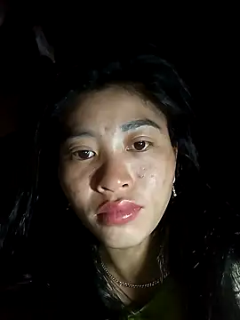 Snapshot of Phuongphuongg chatting on 11/01/25, 09:33 Phuongphuongg online show from 11/01/25, 09:33