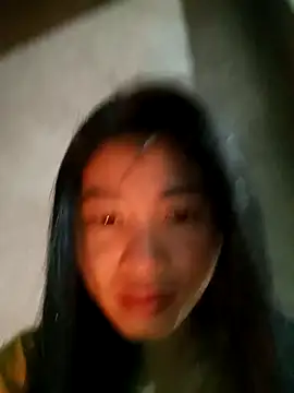 Snapshot of Phuongphuongg chatting on 11/01/25, 11:18 Phuongphuongg online show from 11/01/25, 11:18