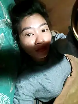 Snapshot of Phuongphuongg chatting on 11/04/25, 08:19 Phuongphuongg online show from 11/04/25, 08:19