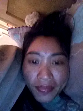 Snapshot of Phuongphuongg chatting on 11/28/25, 04:04 Phuongphuongg online show from 11/28/25, 04:04