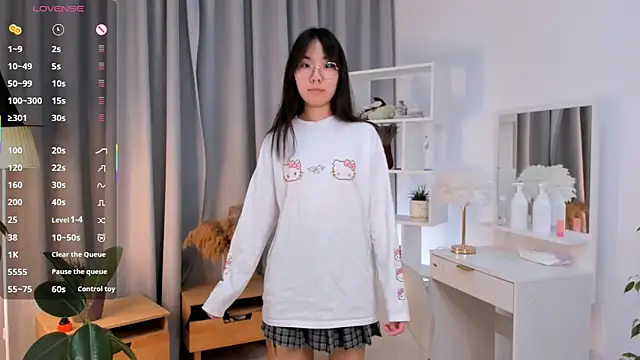 UdelaDodson online show from 11/14/25, 01:04