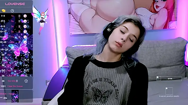 SophieAsh online show from 10/18/25, 07:25