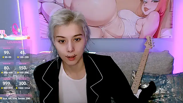 SophieAsh online show from 10/31/25, 07:09