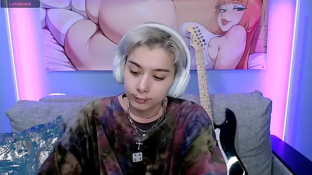 SophieAsh online show from 11/18/25, 09:03