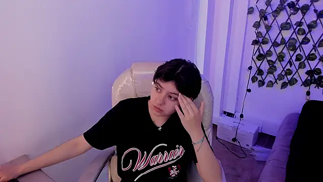 Nathaly ds online show from 10/14/25, 07:36