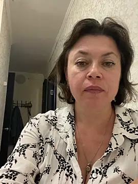 Snapshot of Kiravix chatting on 10/08/25, 02:58 Kiravix online show from 10/08/25, 02:58