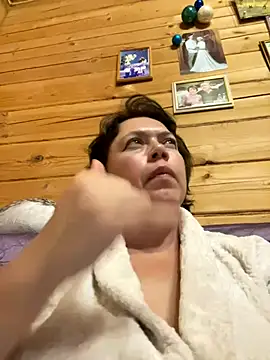 Snapshot of Kiravix chatting on 10/11/25, 05:33 Kiravix online show from 10/11/25, 05:33