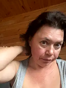 Snapshot of Kiravix chatting on 10/12/25, 11:09 Kiravix online show from 10/12/25, 11:09