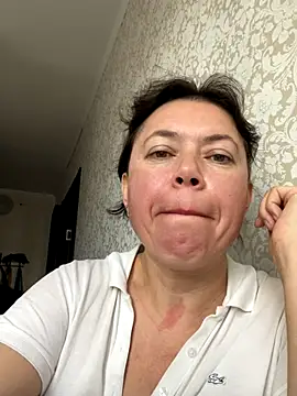 Snapshot of Kiravix chatting on 11/03/25, 07:53 Kiravix online show from 11/03/25, 07:53