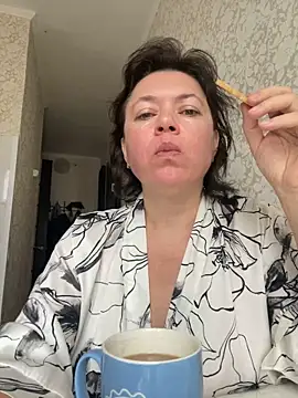 Snapshot of Kiravix chatting on 11/06/25, 06:47 Kiravix online show from 11/06/25, 06:47