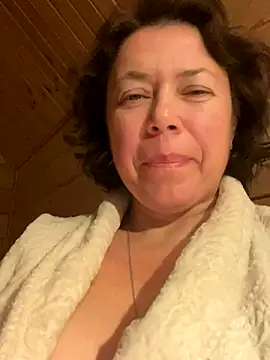 Snapshot of Kiravix chatting on 11/16/25, 07:41 Kiravix online show from 11/16/25, 07:41