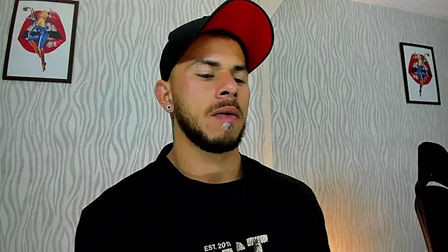 dylan jacobx online show from 10/31/25, 03:07