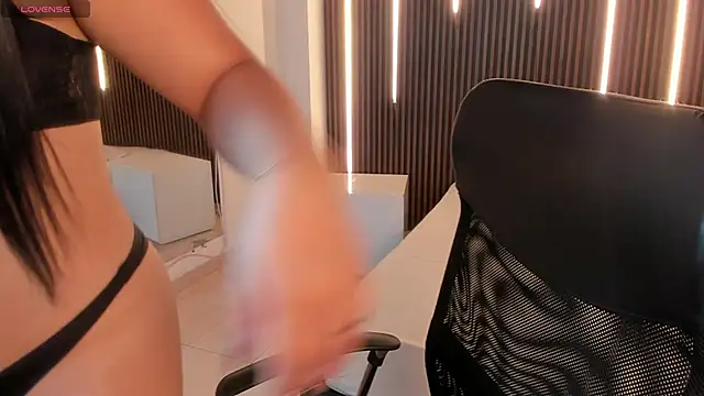 sofiacaramel online show from 11/20/25, 02:28