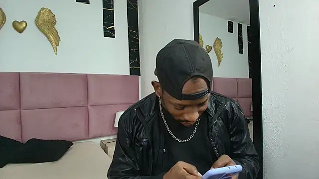 Snapshot of muller_asher chatting on 10/10/25, 04:33 muller asher online show from 10/10/25, 04:33