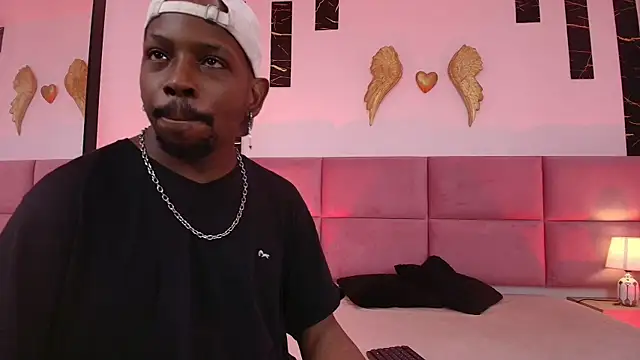 Snapshot of muller_asher chatting on 10/16/25, 08:32 muller asher online show from 10/16/25, 08:32