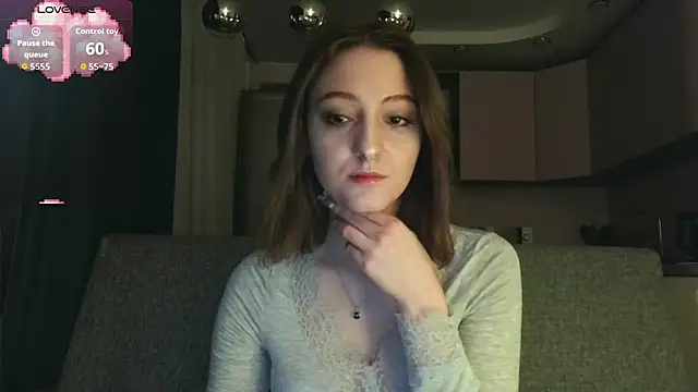 Snapshot of white_liillyy chatting on 10/23/25, 05:01 white liillyy online show from 10/23/25, 05:01