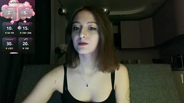 Snapshot of white_liillyy chatting on 10/27/25, 07:29 white liillyy online show from 10/27/25, 07:29