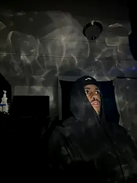 tyrek5051 online show from 10/26/25, 03:45