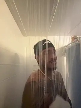 tyrek5051 online show from 10/28/25, 02:09