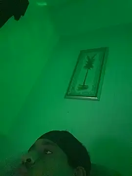 tyrek5051 online show from 11/22/25, 04:33