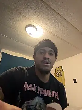 tyrek5051 online show from 12/01/25, 03:39