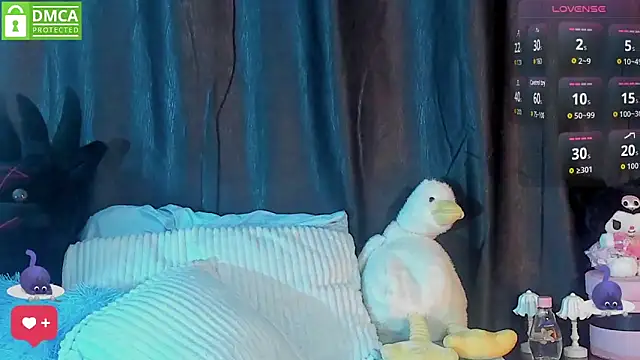 Snapshot of Bluedarkelf888 chatting on 10/23/25, 09:35 Bluedarkelf888 online show from 10/23/25, 09:35