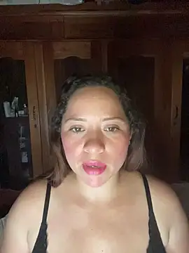 Snapshot of sabrossa chatting on 11/08/25, 03:07 sabrossa online show from 11/08/25, 03:07