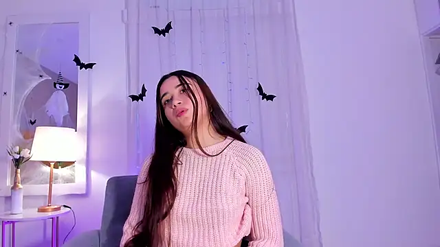 AuroraMiiller online show from 10/21/25, 09:04