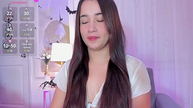 AuroraMiiller online show from 10/25/25, 08:36