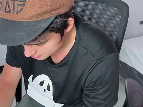 invincible200 online show from 10/31/25, 01:56