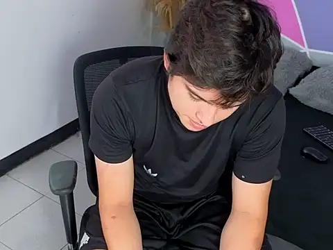 invincible200 online show from 11/14/25, 01:54