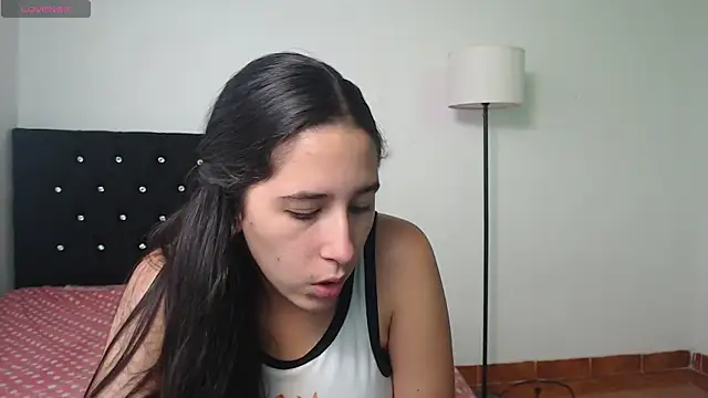 lilacream online show from 11/10/25, 04:39