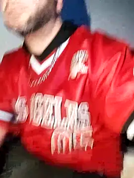 Snapshot of SmokedAlloy2 chatting on 10/26/25, 09:53 SmokedAlloy2 online show from 10/26/25, 09:53