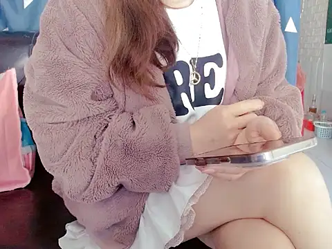 Snapshot of Alisa8x_sexy chatting on 11/29/25, 02:25 Alisa8x sexy online show from 11/29/25, 02:25