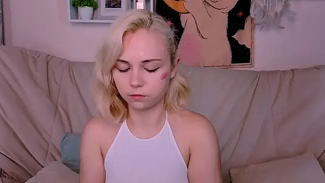 Charlotte Colinss online show from 09/14/25, 04:55