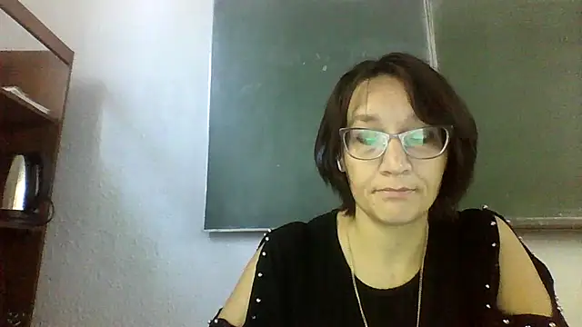 Snapshot of Moon_Janis chatting on 09/18/25, 05:31 Moon Janis online show from 09/18/25, 05:31