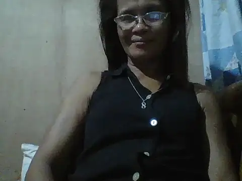 Kristen05 online show from 10/12/25, 07:35