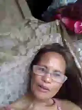 Kristen05 online show from 11/22/25, 07:18