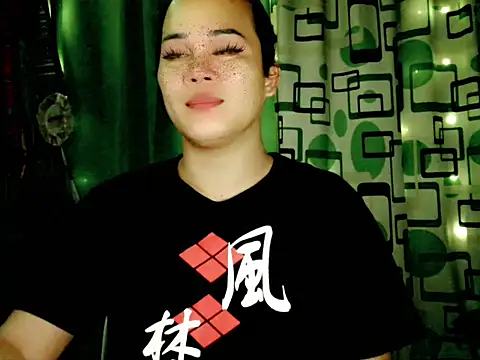 Snapshot of urdreamgirljacky chatting on 11/16/25, 01:44 urdreamgirljacky online show from 11/16/25, 01:44