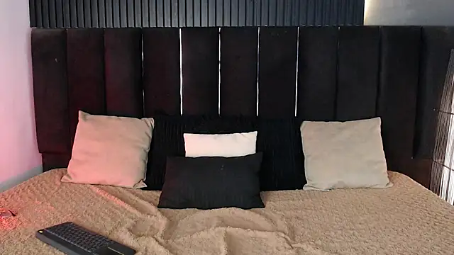 Dominic ghost online show from 09/26/25, 12:03