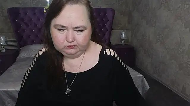 Eloisa Eliot online show from 10/24/25, 02:24