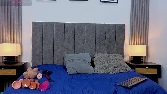 Liam forest  online show from 10/18/25, 04:48