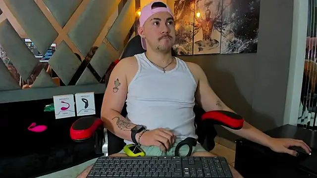 BrunoWalkerr online show from 10/11/25, 01:09